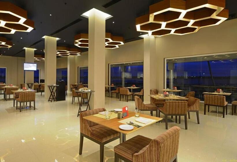 فندق Naveen Lakeside