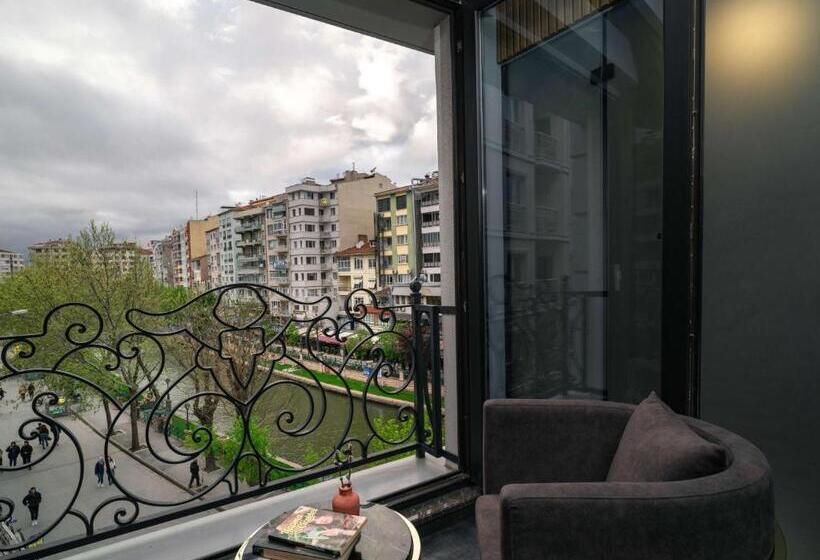 בית מלון כפרי Sennacity