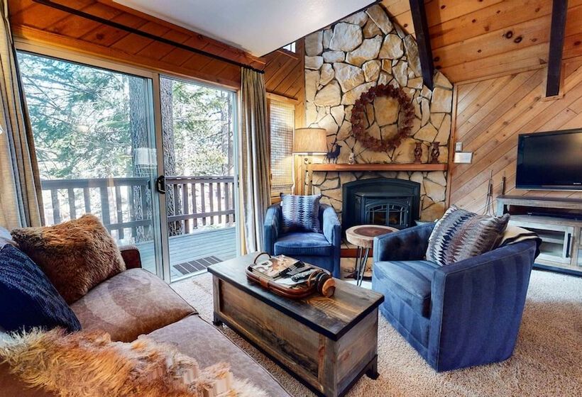 Mammoth View Villas   Near Hike/bike Trails!