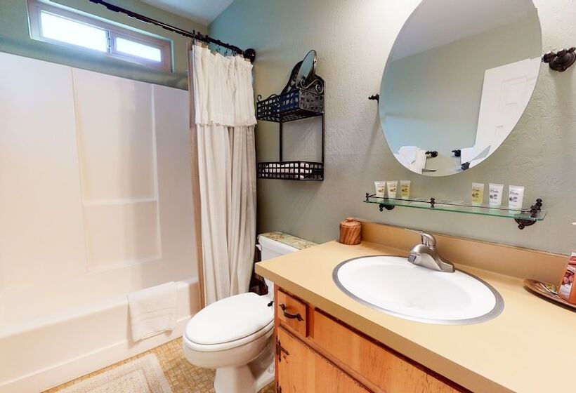Mammoth View Villas   Near Hike/bike Trails!