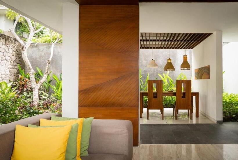 استراحتگاه MERUSAKA Nusa Dua