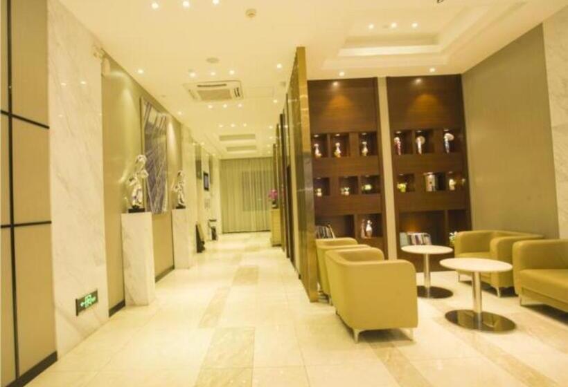 酒店 City Comfort Inn Zhanjiang South Railway Station