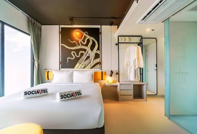 هتل Socialtel Koh Samui