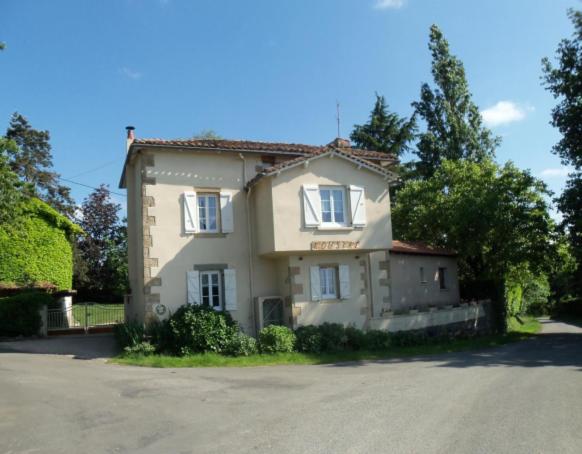 住宿加早餐  L Oustal Chambres Et Tables D Hôtes