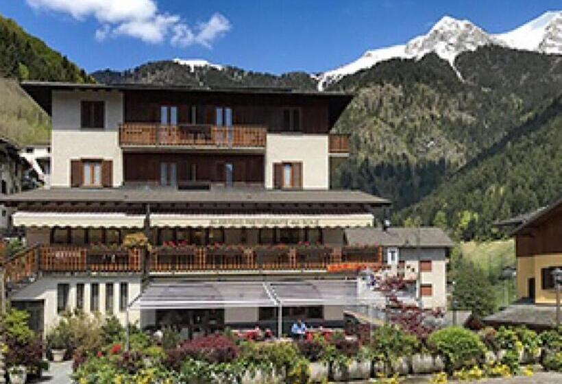 ホテル Albergo Ristorante Sole