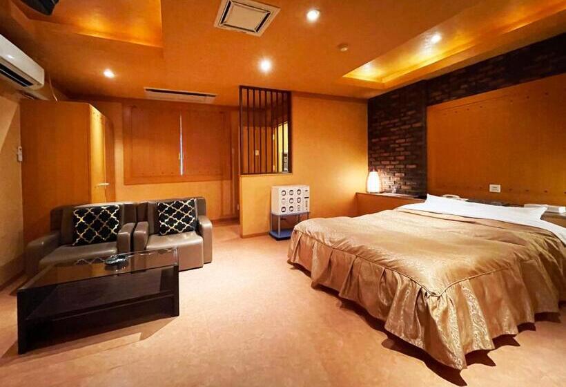 فندق Arun Adult Only