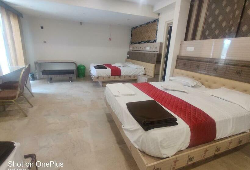 فندق Royal Mughal