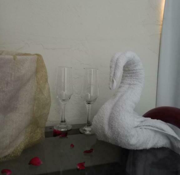 فندق صغير Pousada Anayh, Nobres Mt, Vila Bom Jardim