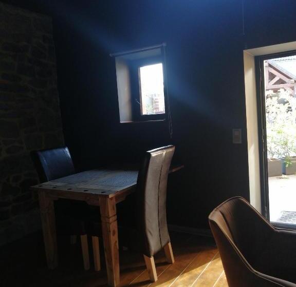 住宿加早餐  La Laiterie Ecaussinnes