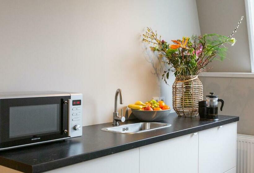 مبيت وإفطار Weeruusz