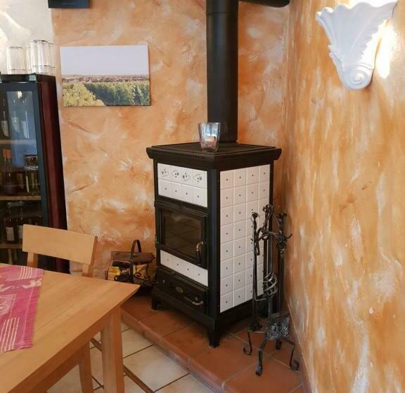 ベッドアンドブレックファースト Weingut Und Gästehaus Henrici