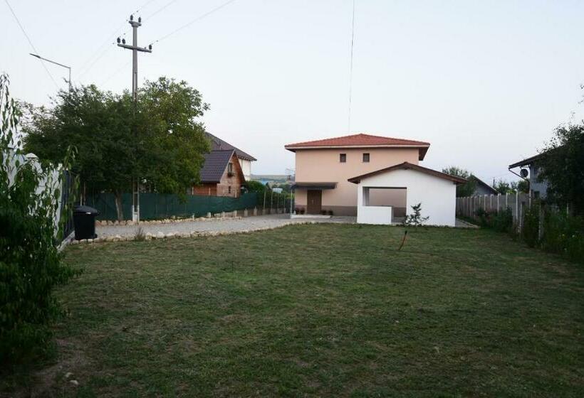 فندق Agropensiune Casa Sonia