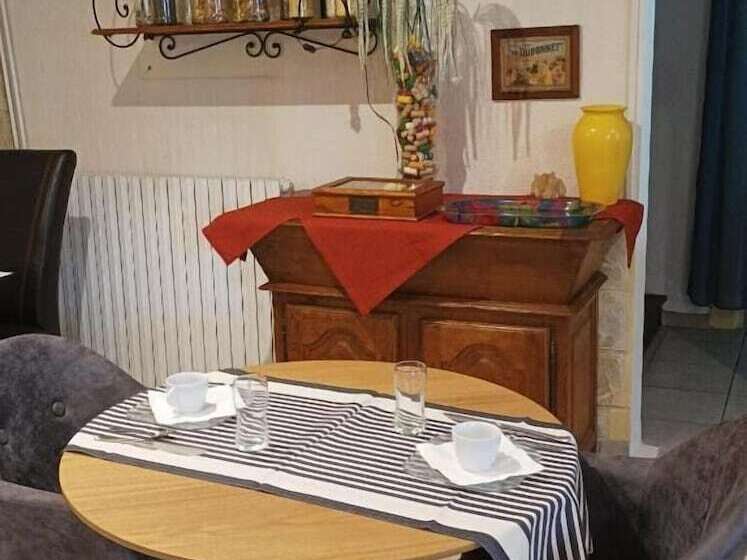בית מלון כפרי L  Auberge Campagnarde, Lourdes