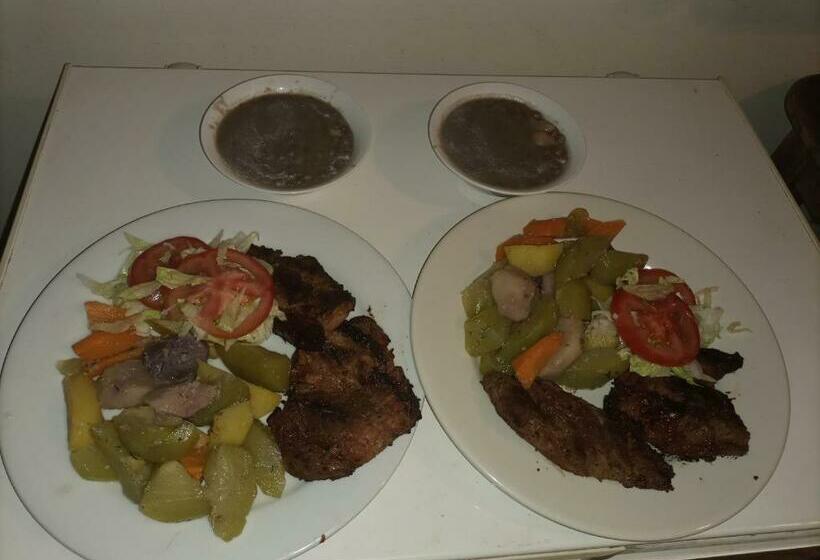 פנסיון Hostal Y Restaurante Los Tecales