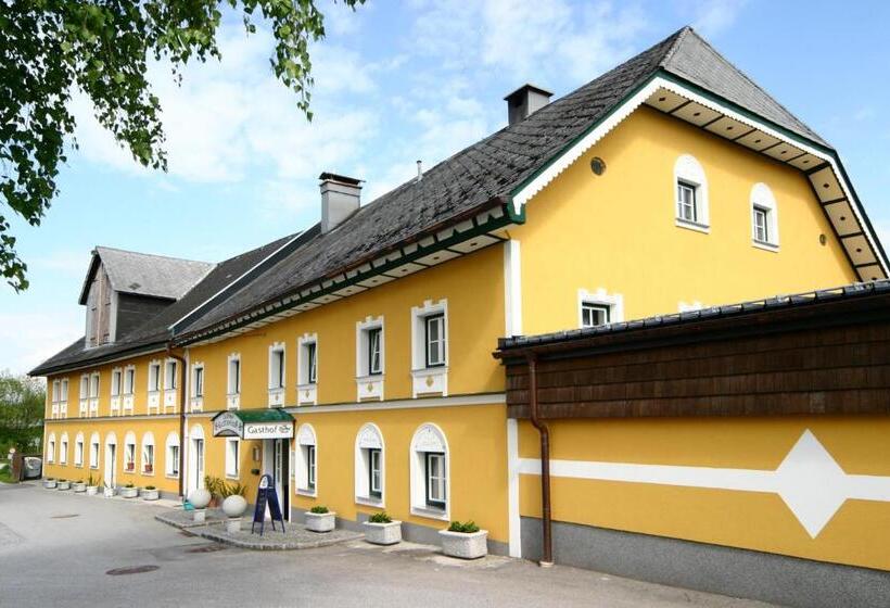 ユースホステル Traunfall