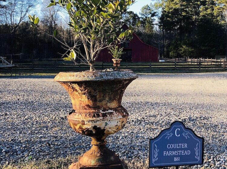 Bed and Breakfast Coulter Farmstead