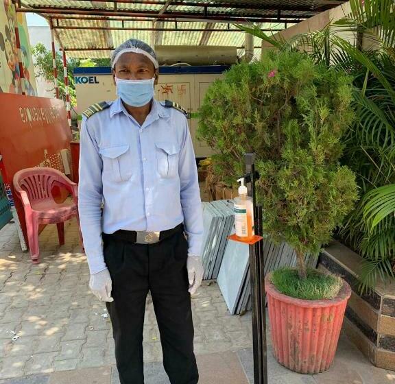 ホテル Mahendra