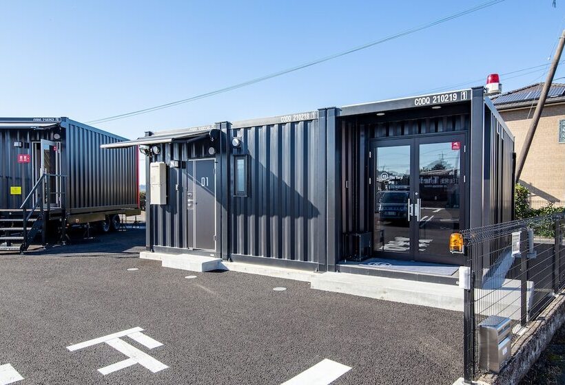 فندق R9 The Yard Isa