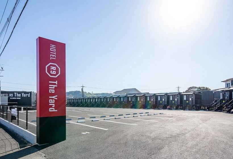 فندق R9 The Yard Isa