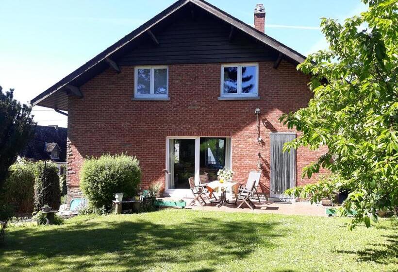 פנסיון Bed Vue Sur Vallée De La Meuse Namur