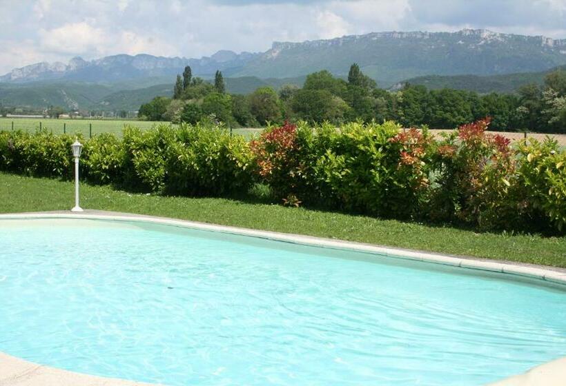 بنسيون Le Domaine Des Rouges Queues