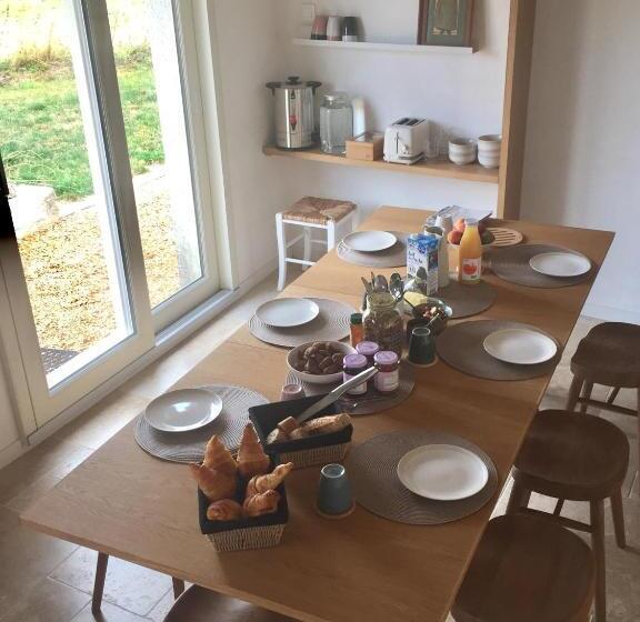 ベッドアンドブレックファースト La Maison Vivante, Chambres D Hotes Au Coeur Du Perche