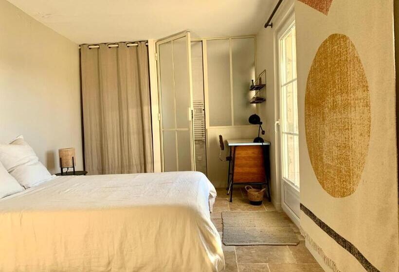 ベッドアンドブレックファースト La Maison Vivante, Chambres D Hotes Au Coeur Du Perche