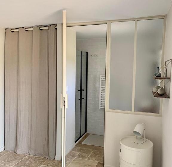 ベッドアンドブレックファースト La Maison Vivante, Chambres D Hotes Au Coeur Du Perche