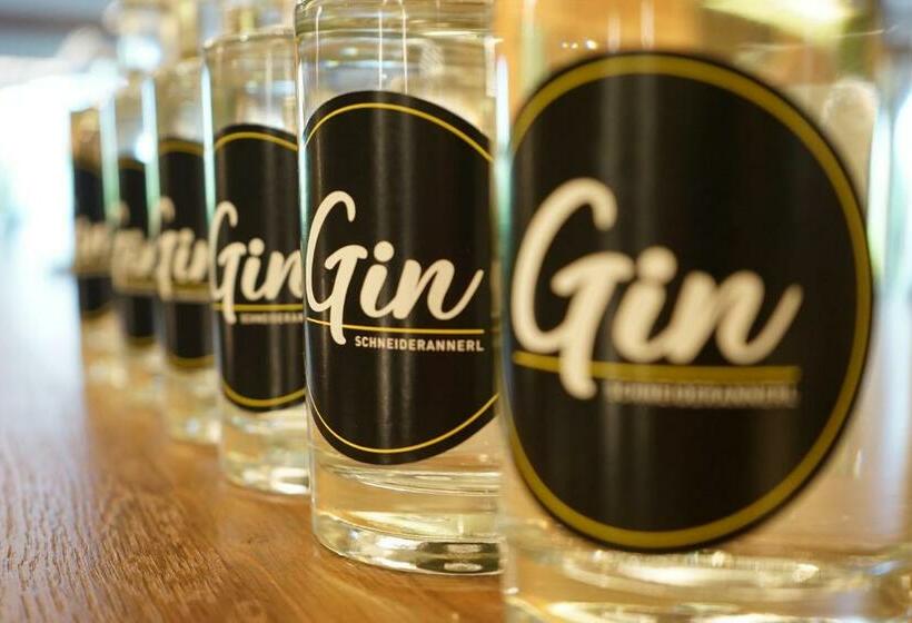 مبيت وإفطار Weingut Buschenschank Schneiderannerl