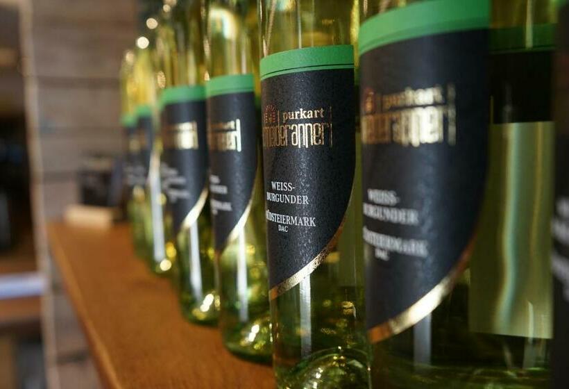 مبيت وإفطار Weingut Buschenschank Schneiderannerl