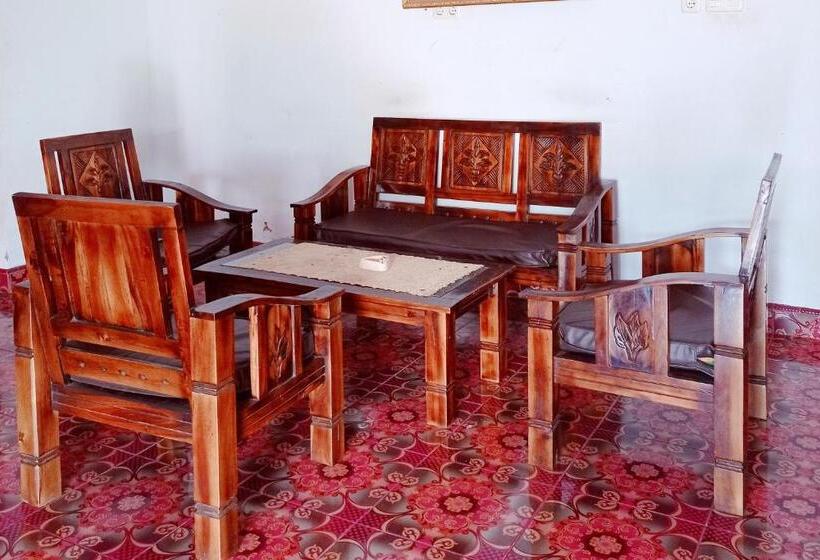 هتل Reddoorz Syariah @ Wisma Soponyono