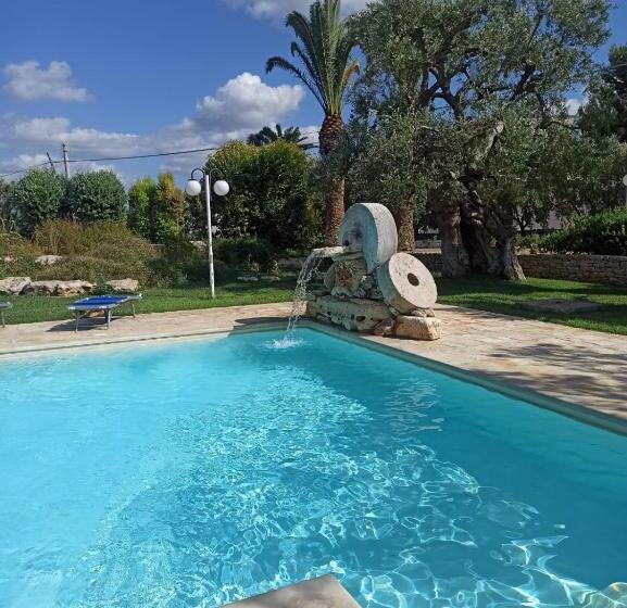 پانسیون Masseria Galleppa   Rooms, Pool And Relax