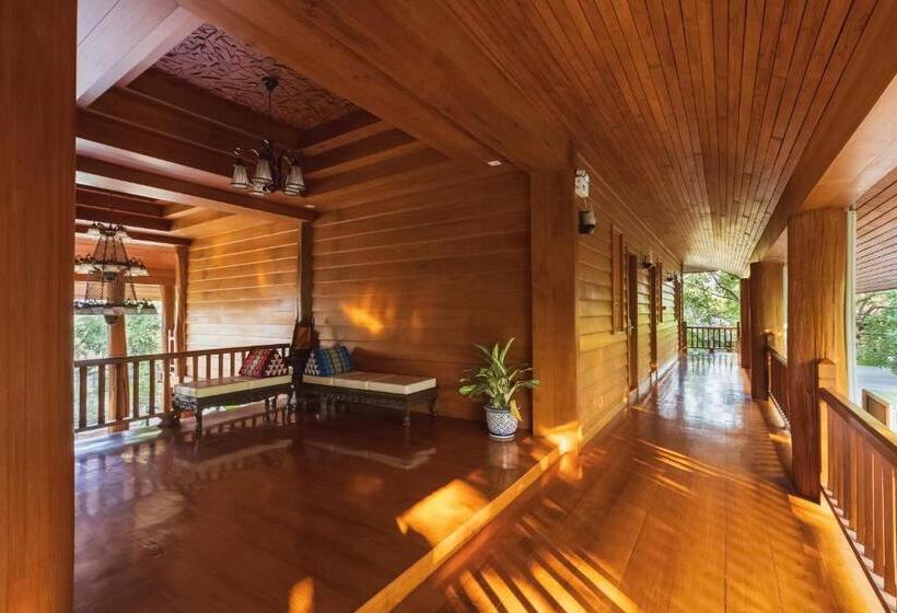 استراحتگاه Vanasin Residence