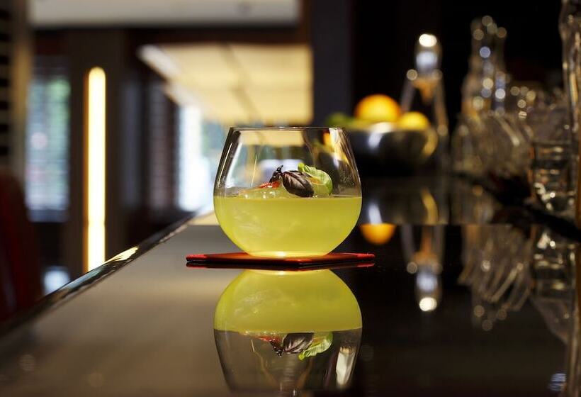 בית מלון כפרי 45 Park Lane  Dorchester Collection