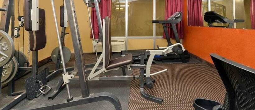 בית מלון כפרי Americas Best Value Inn Schulenburg