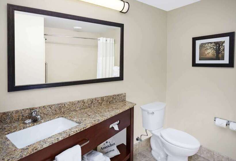 فندق Americinn By Wyndham Waupun