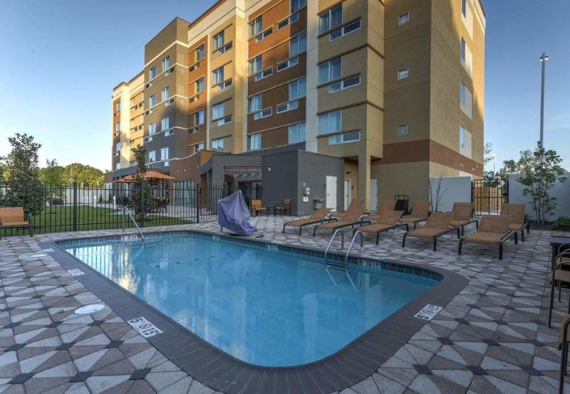 فندق Courtyard By Marriott Hammond