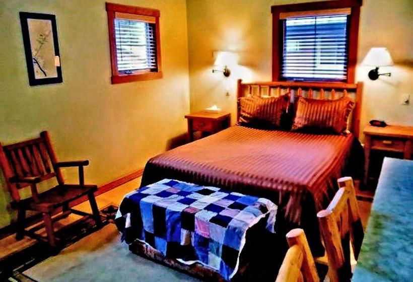 هتل Creekside Inn & Resort