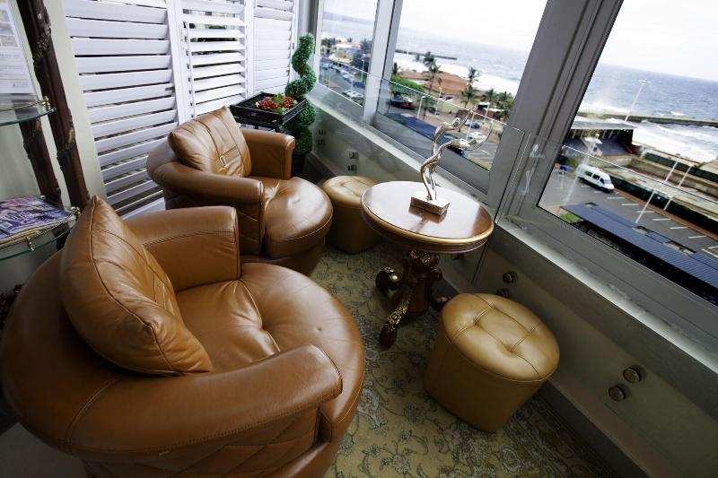 בית מלון כפרי First Group The Palace Allsuite