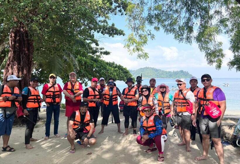 هتل Pangkor Sandy Beach Resort