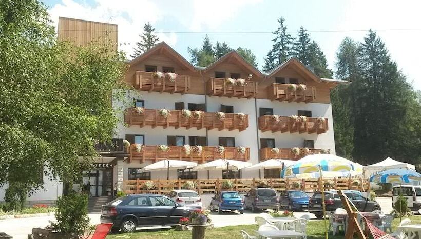 فندق Rifugio Sores