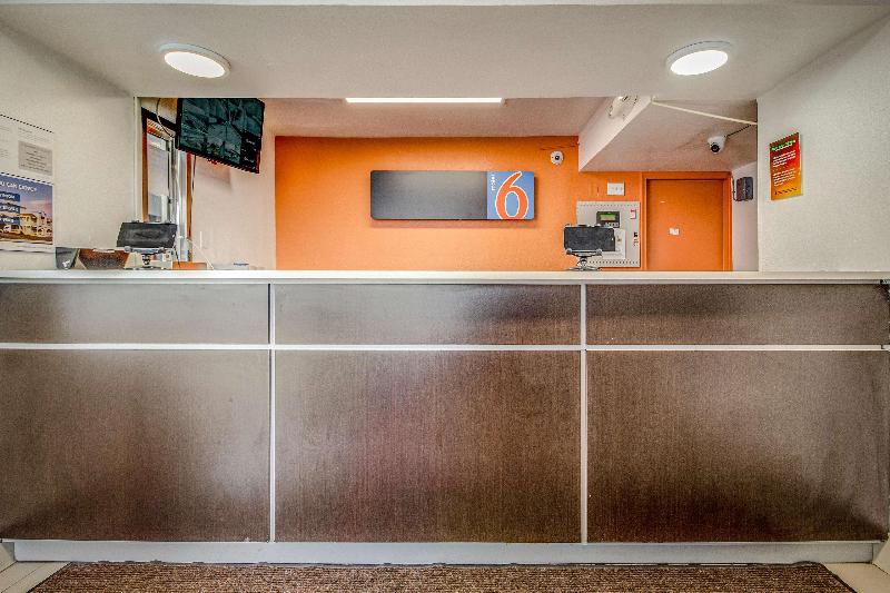 Motel 6 Conroe, Tx