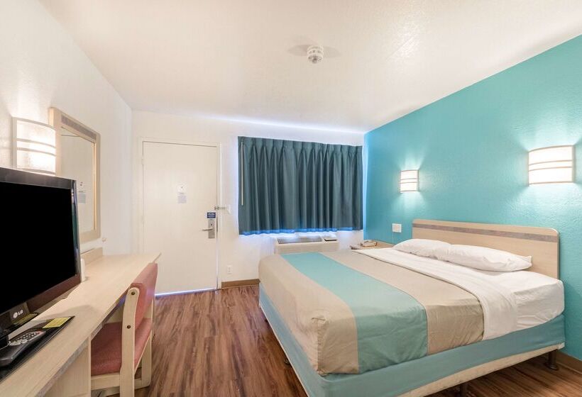 Motel 6del Rio, Tx