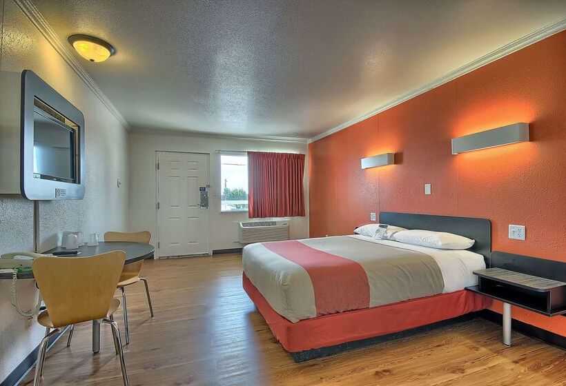 Motel 6lima, Oh