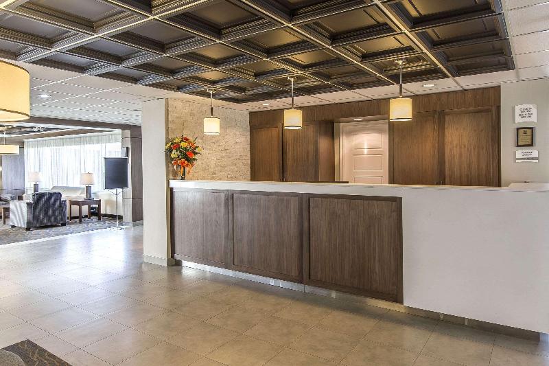فندق على الطريق Quality Inn