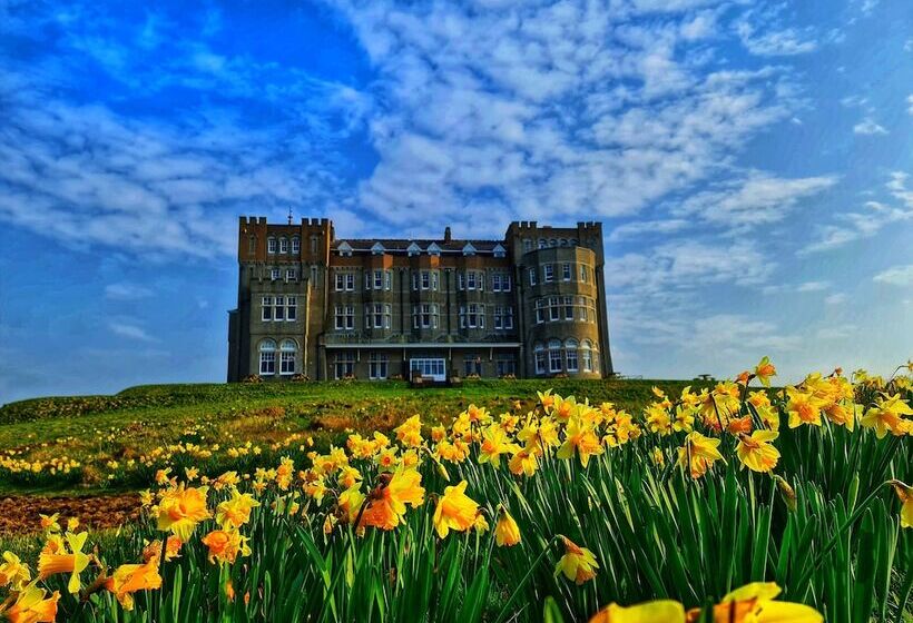 فندق Camelot Castle
