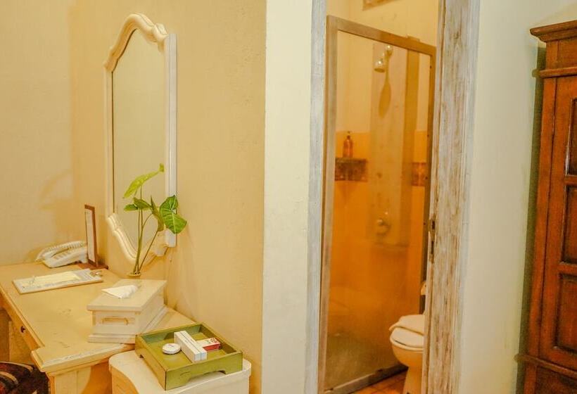 בית מלון כפרי Kayu Arum Resort