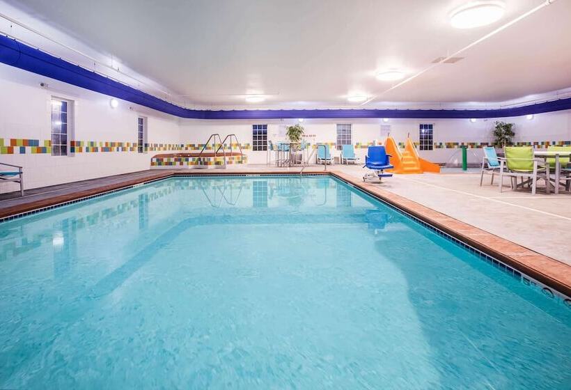 هتل La Quinta By Wyndham Rochester Mayo Clinic Area South