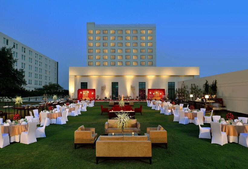 فندق Park Plaza Chandigarh Zirakpur