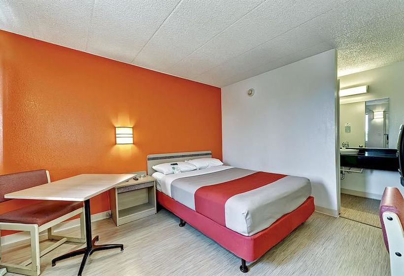 Motel 6 Chicago Southwest - Aurora